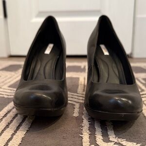 Geox Classic Black Heels